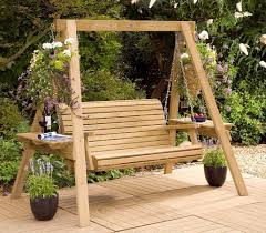 Garden Swings Safe And Fun For Children Topsdecor Com Fun Garden Kids Safe Swings Topsdecorcom In 2020 Gartenschaukel Gartenschaukel Holz Terrassen Schaukel