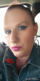 It's eyeliner extravaganza time! Join us live