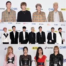 Ikon x lisa (blackpink)• song ♫:classy savage (pretty savage) • album: Ann Smh3 On Twitter My Expensive Kids Winner Ikon And Blackpink Winner Ikon Blackpink Winkonpink