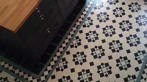 Stylish, beautiful and durable, our victorian floor tiles come in a range of designs and patterns, all of which work effortlessly in any traditional or contemporary home. Victorian Ceramic Kitchen Floor Tiles Victorian Tiling