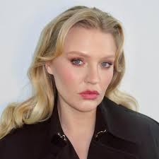 Self Esteem: A Complicated Woman