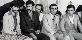 1963 yılında kara harp okulu'na girdi. Kapheros On Twitter Yazicioglu Nun 1978 Sivas Katliaminin Bas Orgutleyicisi Oldugunu Yurtaslan Itiraflarinda Iddia Eder 1978 Sonlarindaki Sivas Olaylarini Mustafa Mit Ve Muhsin Yazicioglu Tertiplemislerdir Yazicioglu Sivas A Giderek Bizzat