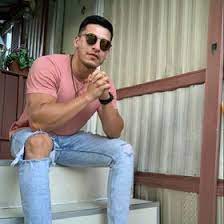 Alonso díaz de la vega tells us the story of failure that he lived to become a film critic. Alonso Diaz Zonz12 Profile Pinterest