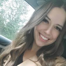 Desiree Bearden's Instagram, Twitter & Facebook