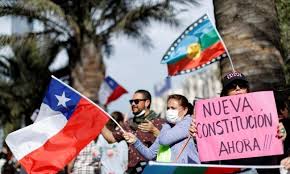 Hasta la fecha, nunca un canal de televisión emitió anteriormente el documental la batalla de chile de patricio guzmán. Nueva Constitucion Y Asamblea Constituyente La Batalla De Chile Celag