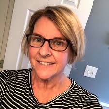 Who can make cupcakes for a baby shower in January at Warren Center?