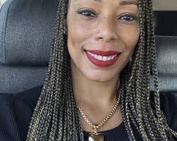 Shari Harrison's Instagram, Twitter & Facebook