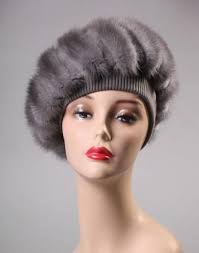 как сшить шапку из меха своими руками и выкройки Beret Iz Hvostikov Norki Mehovye Shapki Vykrojki Shlyap Flisovye Shlyapy