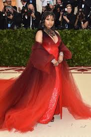 Tutte le celebrities curvy che hanno sfilato sul red carpet dell'edizione 2018 del met gala a new york. See Every Look From The 2018 Met Gala