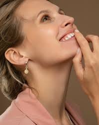 Silver round drop earrings with yellow amber