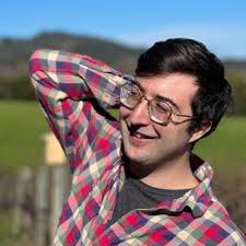 Today, my girlfriend officially became a U.S. citizen and I couldn't be  more proud of her. 🇺🇸 This moment means so much