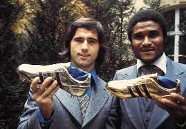 Gerd Muller And Eusebio Golden Boot Winners 1972 73 40 Goals Each Via Bundesligaclassic Tumblr Com Eusebio Gerd Muller Football
