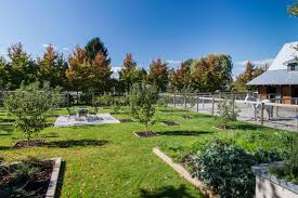 Country Living, Vancouver