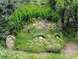 Les Geants Des Jardins Perdus De Heligan Jardins Jardinage Espace Vert