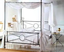 Letto Ferro Battuto Baldacchino Cerca Con Google Letto Ferro Battuto Camere Da Letto Romantiche Letto A Baldacchino