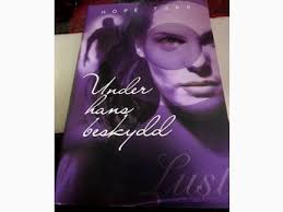 Se produkter som liknar Under hans beskydd