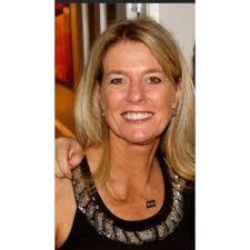 Julie Pascoe's Instagram, Twitter & Facebook