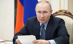 Владимир путин подписал указ о дополнительных выходных между майскими праздниками. Prezident Rossii Putin Soglasilsya Obyavit Vyhodnye S 1 Po 10 Maya