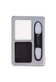 Top 10 des citations noir et blanc (de célébrités, de films ou d'internautes) et proverbes noir et blanc classés par auteur, thématique, nationalité et par culture. Fard Noir Et Blanc Pour Maquillages D Halloween Deguisetoi Fr