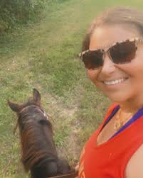 Amanda Tocco's Instagram, Twitter & Facebook