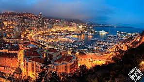 Monaco, the old city on a rocky promontory extending into the mediterranean, known as the rock of monaco, or simply le rocher (the rock), where the prince's palace, the ramparts, the gardens, the. Ù„Ù…Ø§Ø°Ø§ ØªØ¹ØªØ¨Ø± Ù…ÙˆÙ†Ø§ÙƒÙˆ Ù…Ø¯ÙŠÙ†Ø© Ø§Ù„Ø§Ø«Ø±ÙŠØ§Ø¡ ÙˆÙ‚Ø¨Ù„Ø© Ø§Ù„Ù…Ø´Ø§Ù‡ÙŠØ± Ø­ÙˆÙ„ Ø§Ù„Ø¹Ø§Ù„Ù…