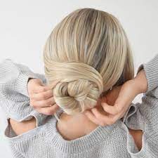 For This And Others Tutorial Look My Youtube Channel Hairvideos Hairtutorial Hairtrends Hairbeauty Upd Hair Styles Long Hair Styles Easy Bun Hairstyles