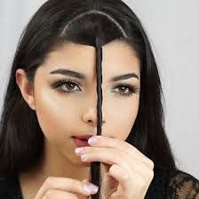 Ja Man Kann Seinen Pony Selbst Schneiden Haare Selber Schneiden Haarschnitt Mit Pony Und Pony Frisur Selber Schneiden