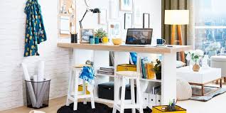 Tahukah anda barang apa saja yang harusnya digantung atau tidak? Ikuti 7 Cara Efektif Merapikan Meja Kerja Berantakan Halaman All Kompas Com