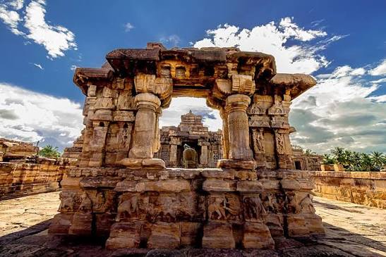 Hindu Temples of India: Mallikarjuna Temple, Pattadakal, Karnataka