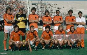 1/8 фіналу уєфа євро 2020. The Netherlands Line Up For A Group Photo Before The Uefa Euro 1980 Lineup Team Photos Photo