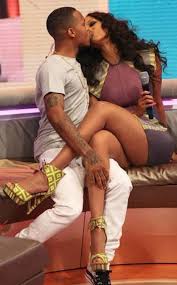 Despite the divorce of her parents when she was only six years old. Bow Wow And Tyra Banks Make Out On 106 Park Video Urban Islandz