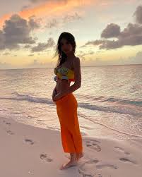 She is of british isles, german, polish, and jewish ancestry. Irv C99ie8iqem