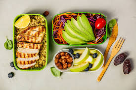 7 Easy Tips On Avoiding A Post-Lunch Food Coma At Work