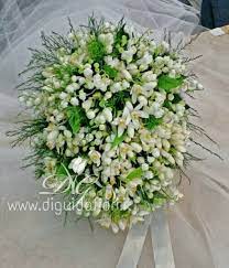 Per scoprire le piante e le composizioni chiamate il +39 0577 980479. 37 Idee Su Piccoli Fiori Piccoli Fiori Fiori Piccoli