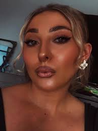 Lauren Hackett (@x_laurren) • Threads, Say more