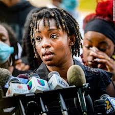 Colleen Justice's Instagram, Twitter & Facebook