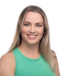 Laura Witter's Instagram, Twitter & Facebook