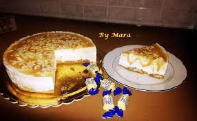 Accompagnata da gelato alla cannella 3 4 Torta Fredda Al Latte Condensato E Caramello Dolci Manie In Cucina