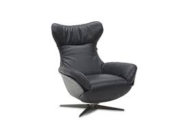 We strive to bring you the latest in fashionable and comfortable upholstered furniture. Recliners Natuzzi Italia