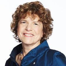 Jessica Esch's Instagram, Twitter & Facebook