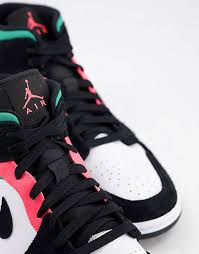 It wasn't until the early 2000s, during the air jordan 1's second retro run, that the retro 1 mid was introduced. Nike Jordan Air Jordan 1 Mid Mittelhohe Sneaker In Weiss Und Grun Asos