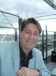 Eric DROT, 56 ans (MONTREUIL, PARIS)