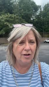 Diane Willard's Instagram, Twitter & Facebook