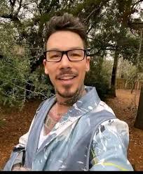 Alright, last time we talked about Hopes Die Last. Today I'd like to bring  attention to another underrated and underappreciated band that changed the  way I looked at music, my favorite one-and-done,