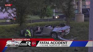 In the aftermath, cars are often damaged and people injured. Single Vehicle Crash On I 70 Leaves One Dead Tuesday Morning Fox 2