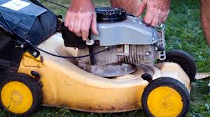 It has no tension and just spins. 6 Signs You Need To Buy A New Lawn Mower