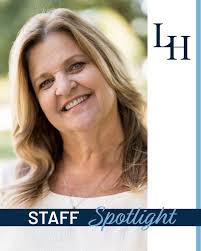 🎆 Happy New Year! As we step into 2025, we're filled with gratitude for  our incredible community of students, families, alumnae, and staff. Here's  to a year of new opportunities, exciting achievements,