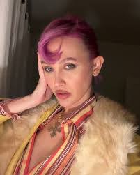 Christina Deeb's Instagram, Twitter & Facebook