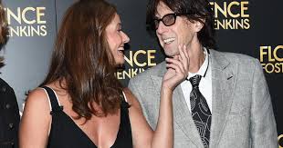 It was porizkova who found ocasek unresponsive in his new york apartment in september. Ric Ocasek Death Wife Paulina Porizkova Recounts Finding The Cars Frontman After He Died I Touched His Cheek Cbs News
