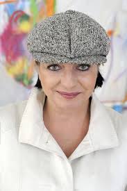 März 1960 in magdeburg als manon rockstroh) ist eine deutsche schauspielerin. Manon Strache Kunstler Innen Uber Uns